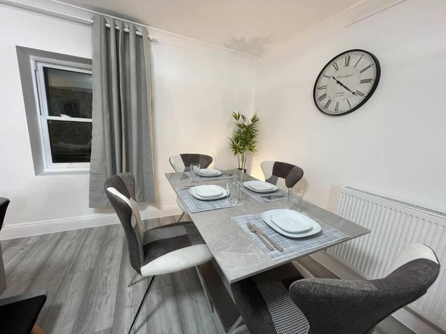 Modern & Stylish Haven In Heart Of London Appartement Buitenkant foto