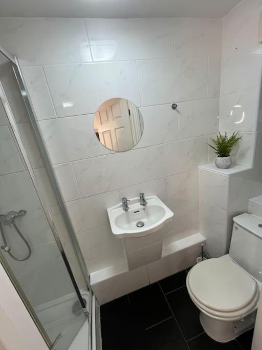 Modern & Stylish Haven In Heart Of London Appartement Buitenkant foto